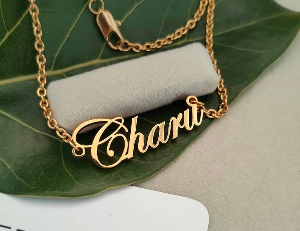 Custom Name Crown Necklace – Gold Finish