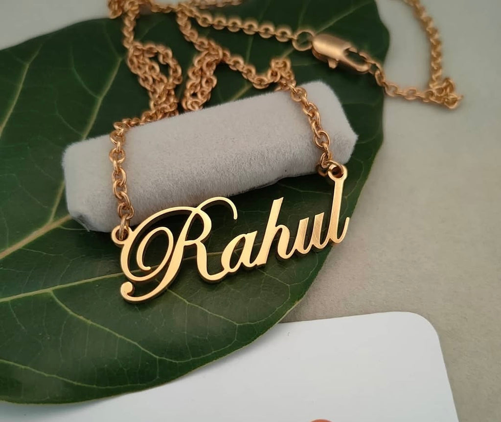 Custom Name Crown Necklace – Gold Finish
