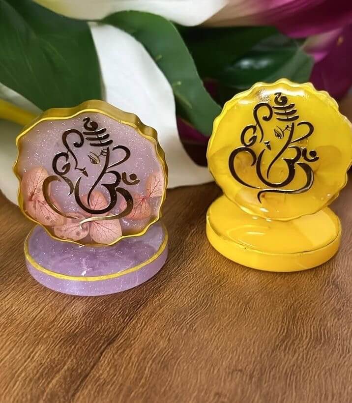 Custom Resin Photo Stand – Personalized Handmade Decor