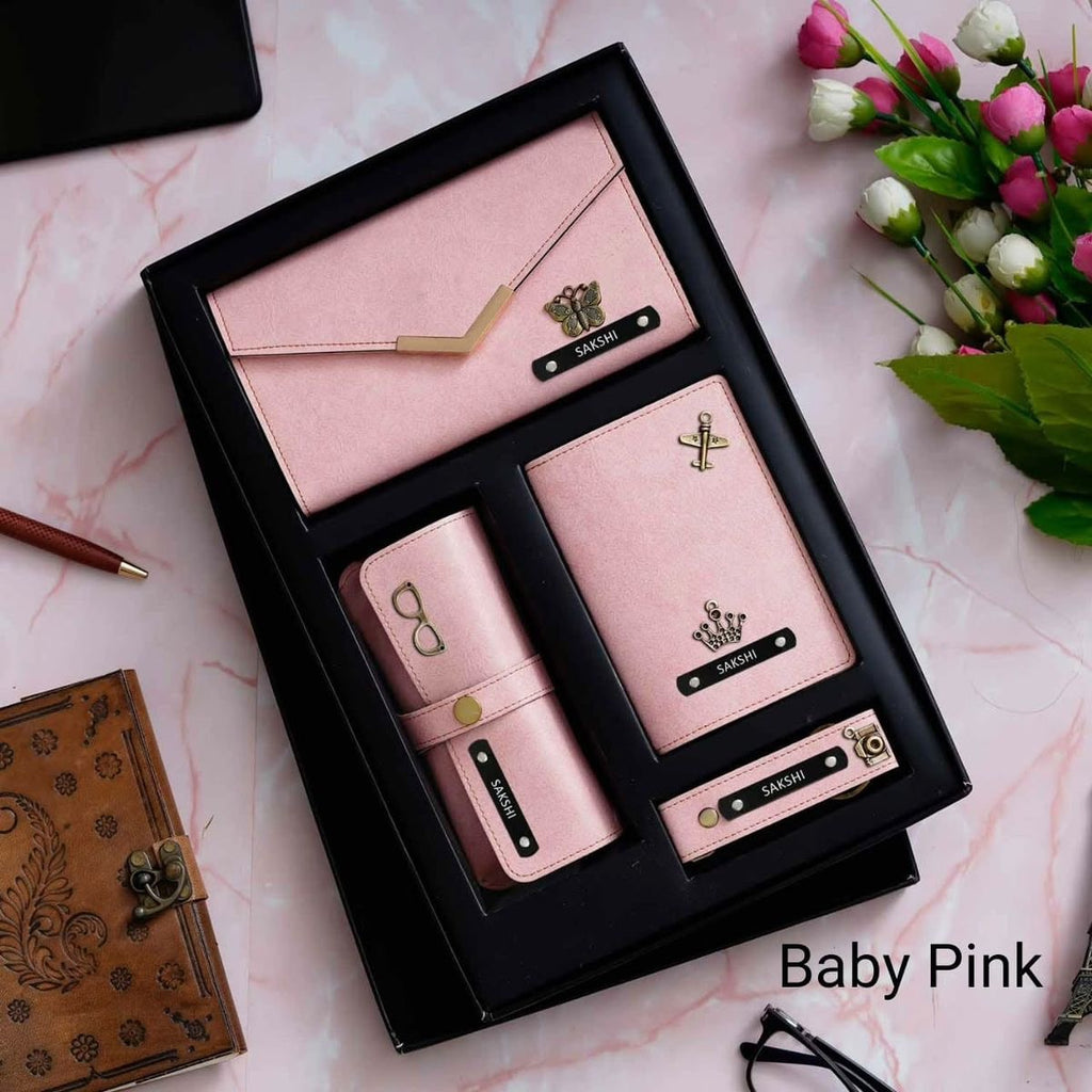 Personalized Clutch Hamper for Women – 4 Items Gift Box