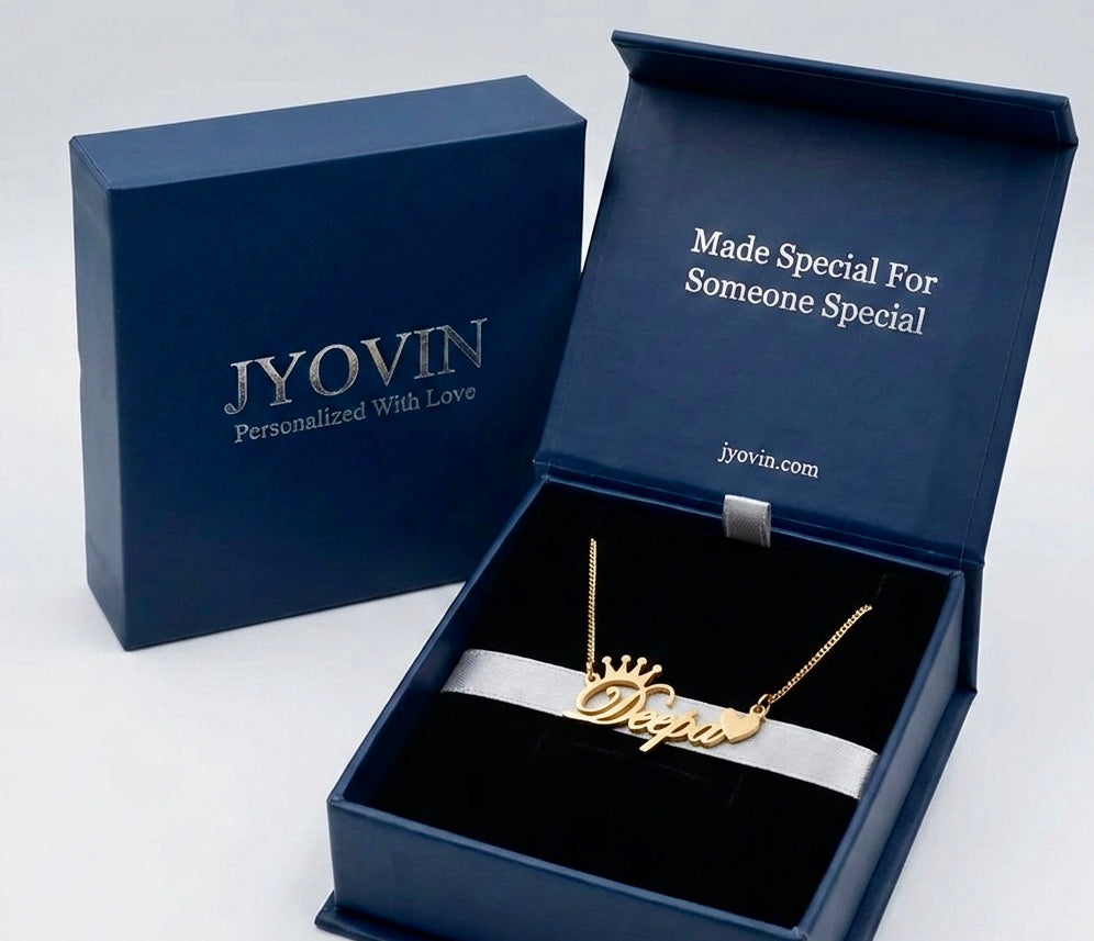 Custom Name Crown Necklace – Gold Finish